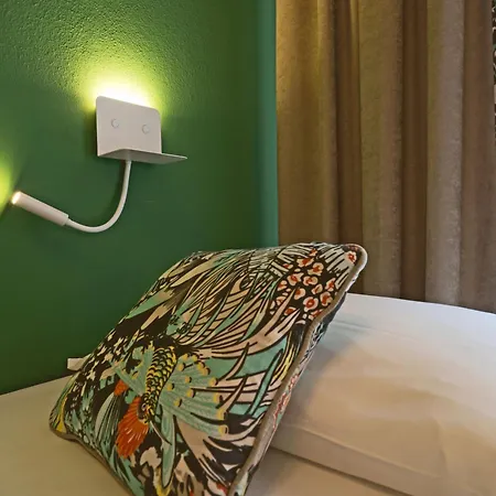 Costa Rica Бибионе